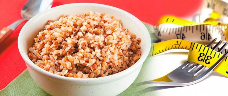 Buckwheat porridge and tape of centimeter